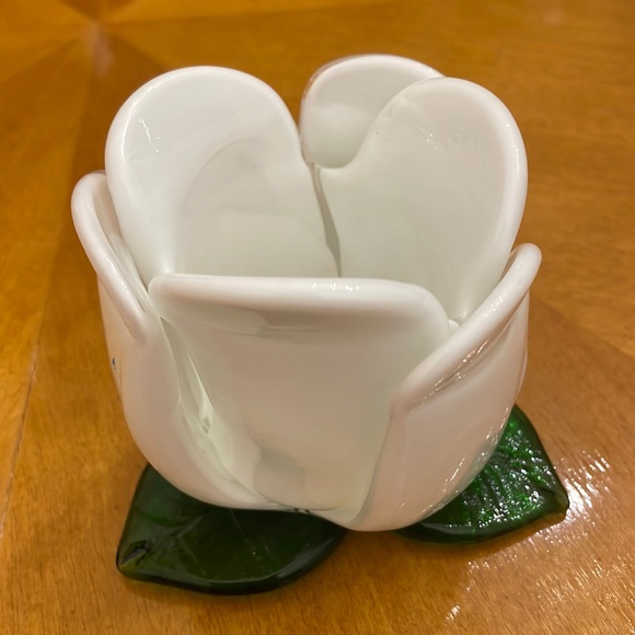 Royal Limited Crystal Glass White Tulip Candle Holder - Picture 1 of 2